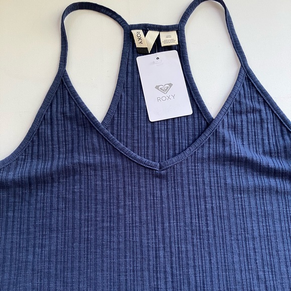 🌼ROXY Summer Top🌼 - Picture 2 of 4